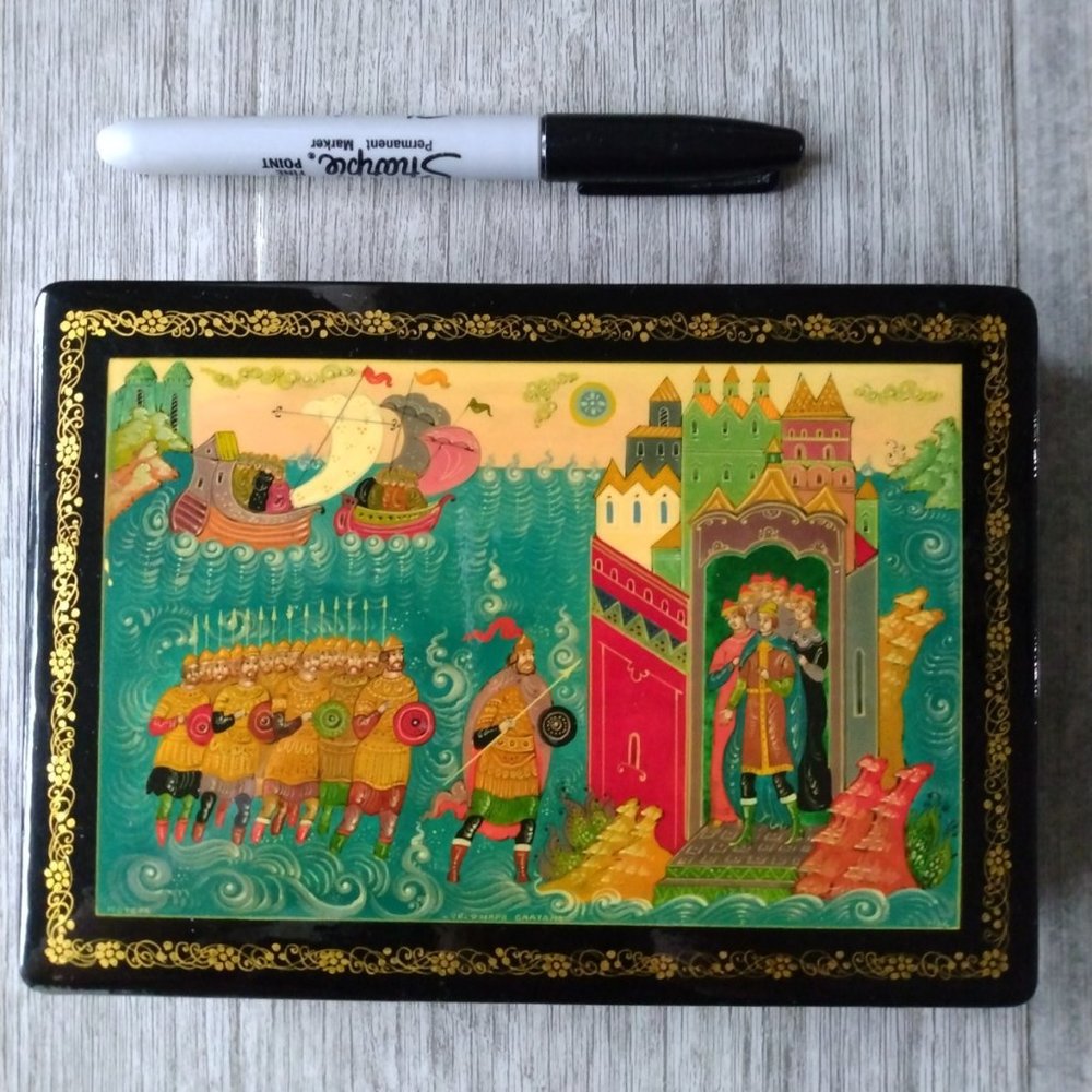 Russian USSR hand painted wooden wood lacquered trinket